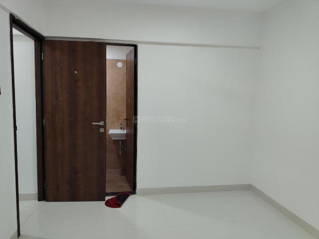 1 BHK Apartment in Malad East for rent Mumbai. The reference number is 19496012