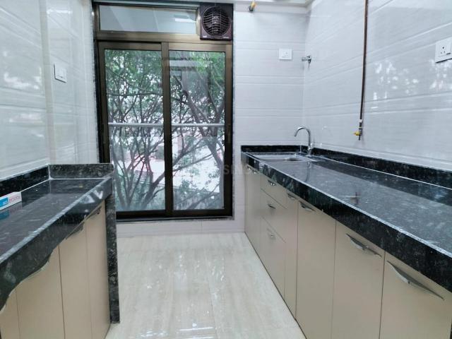 1 BHK Apartment in Malad East for rent Mumbai. The reference number is 20584874