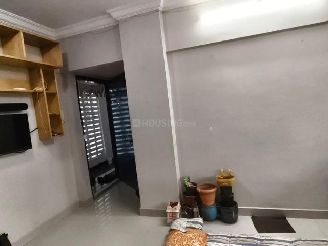 1 BHK Apartment in Malad East for rent Mumbai. The reference number is 20603186