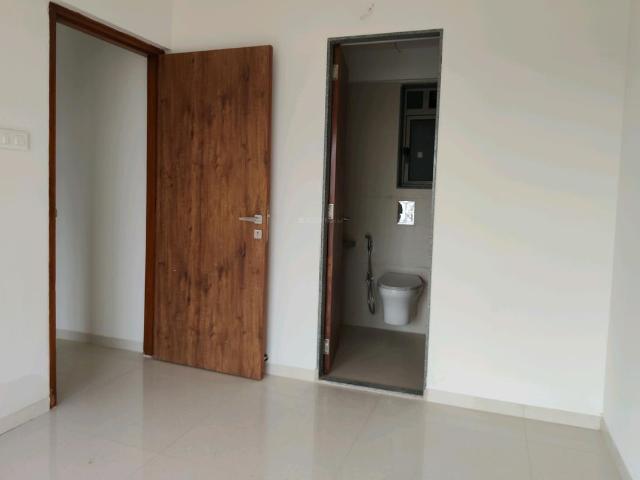 1 BHK Apartment in Malad East for rent Mumbai. The reference number is 21009401