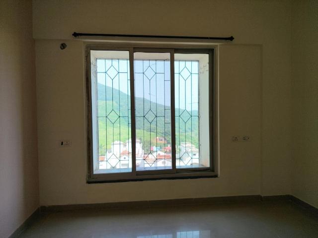 1 BHK Apartment in Malad East for rent Mumbai. The reference number is 21237375