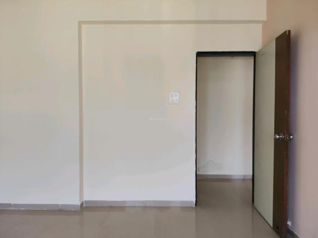 1 BHK Apartment in Malad East for rent Mumbai. The reference number is 21237388
