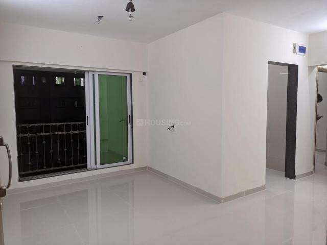 1 BHK Apartment in Malad East for resale Mumbai. The reference number is 15356641