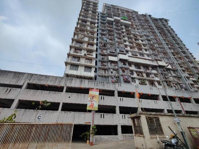 1 BHK Apartment in Malad East for resale Mumbai. The reference number is 20690955