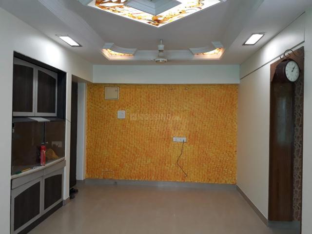 1 BHK Apartment in Malad East for resale Mumbai. The reference number is 20759630