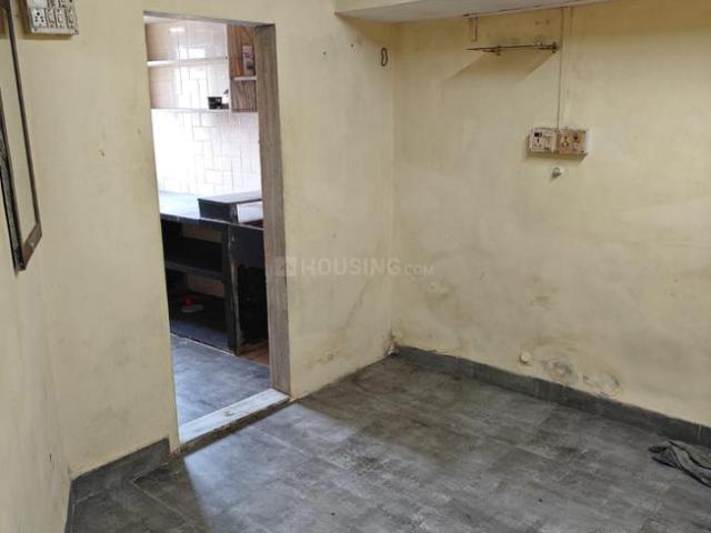 1 BHK Apartment in Malad West for rent Mumbai. The reference number is 19270080