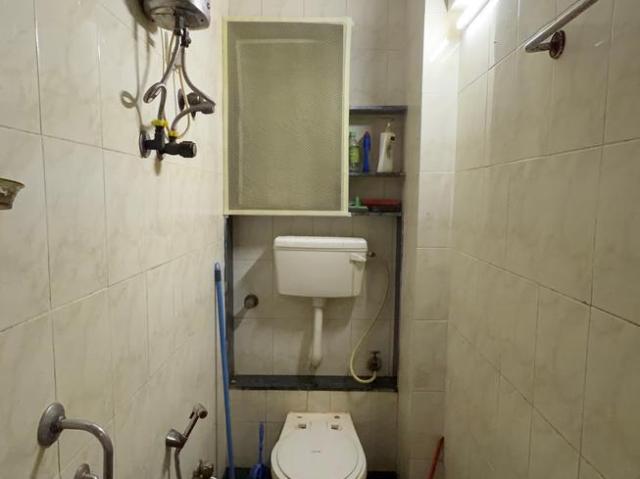 1 BHK Apartment in Malad West for rent Mumbai. The reference number is 20577932