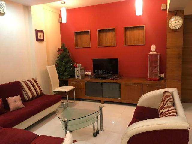 1 BHK Apartment in Malad West for rent Mumbai. The reference number is 20639975
