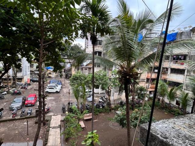 1 BHK Apartment in Malad West for rent Mumbai. The reference number is 20831021