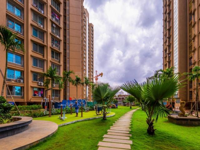 1 BHK Apartment in Malad West for rent Mumbai. The reference number is 20955537