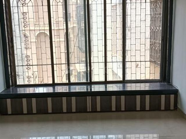 1 BHK Apartment in Malad West for rent Mumbai. The reference number is 20174937
