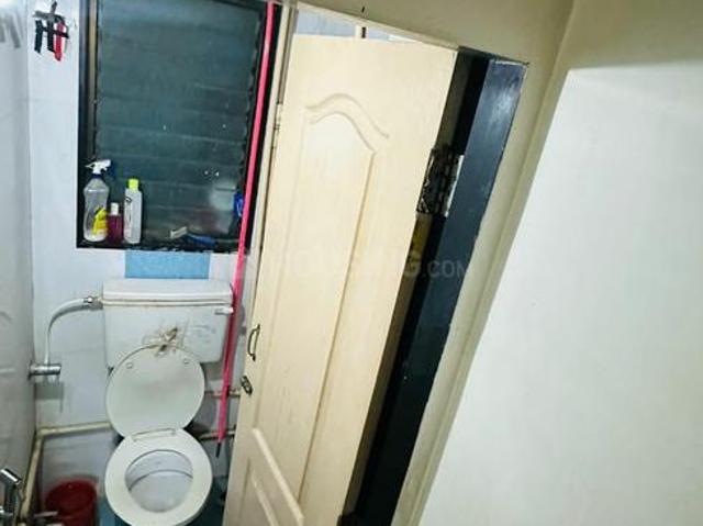 1 BHK Apartment in Malad West for rent Mumbai. The reference number is 20242431