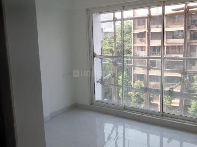 1 BHK Apartment in Malad West for resale Mumbai. The reference number is 16885668