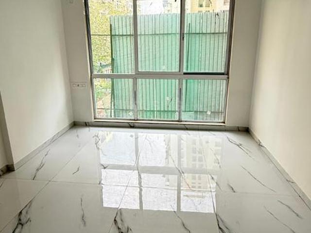 1 BHK Apartment in Malad West for resale Mumbai. The reference number is 18317254