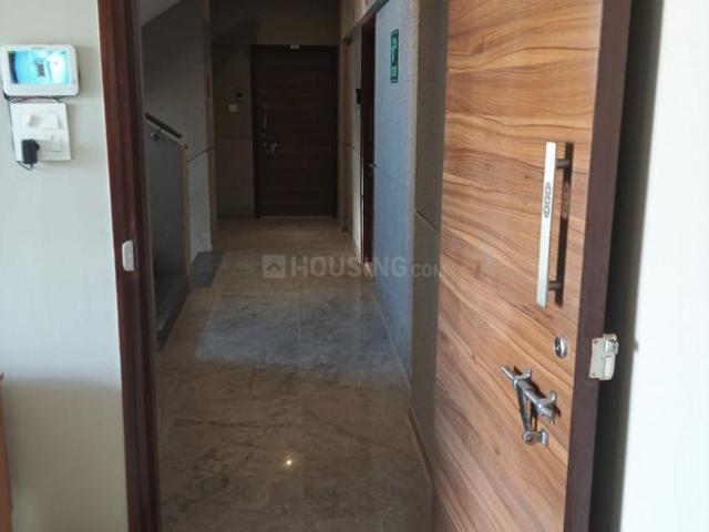 1 BHK Apartment in Malad West for resale Mumbai. The reference number is 19218147