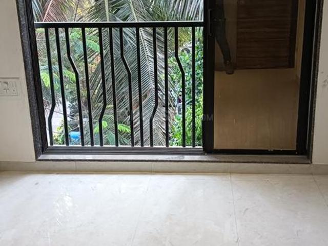 1 BHK Apartment in Malad West for resale Mumbai. The reference number is 19834426