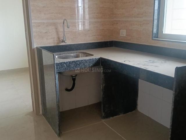 1 BHK Apartment in Malad West for resale Mumbai. The reference number is 20550621