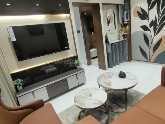 1 BHK Apartment in Malad West for resale Mumbai. The reference number is 20555783