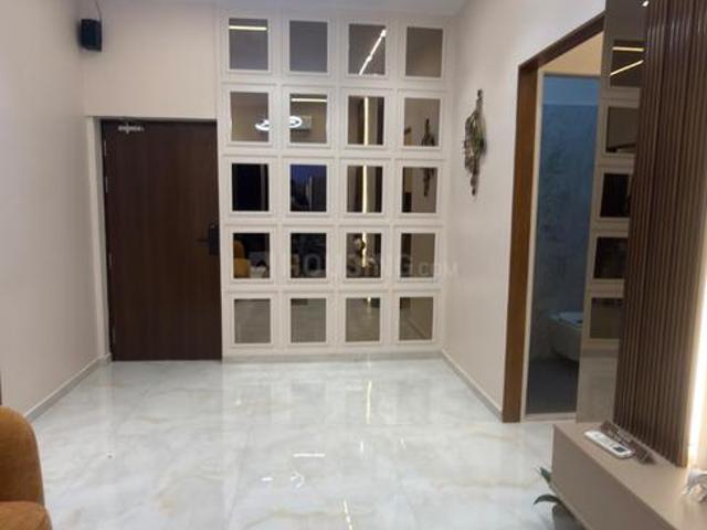 1 BHK Apartment in Malad West for resale Mumbai. The reference number is 20909417