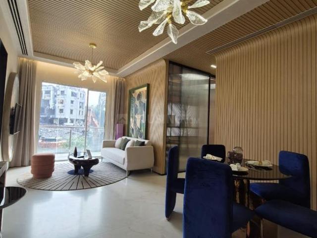 1 BHK Apartment in Malad West for resale Mumbai. The reference number is 21033024