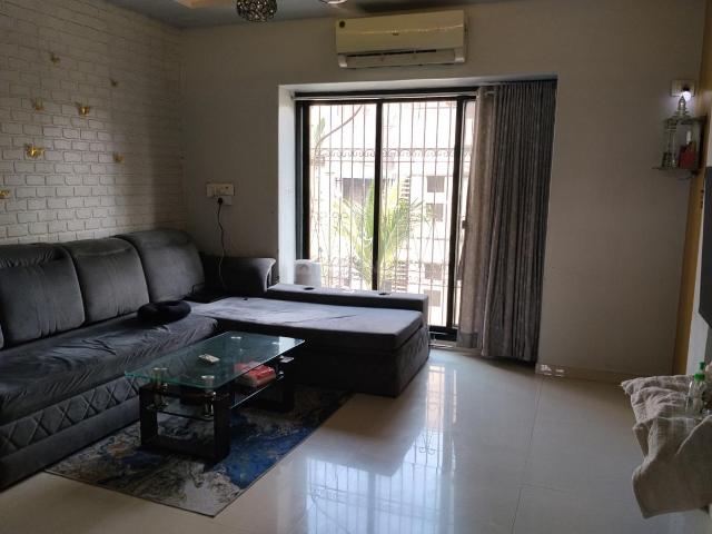 1 BHK Apartment in Malad West for resale Mumbai. The reference number is 21306884