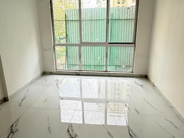 1 BHK Apartment in Malad West for resale Mumbai. The reference number is 18872218
