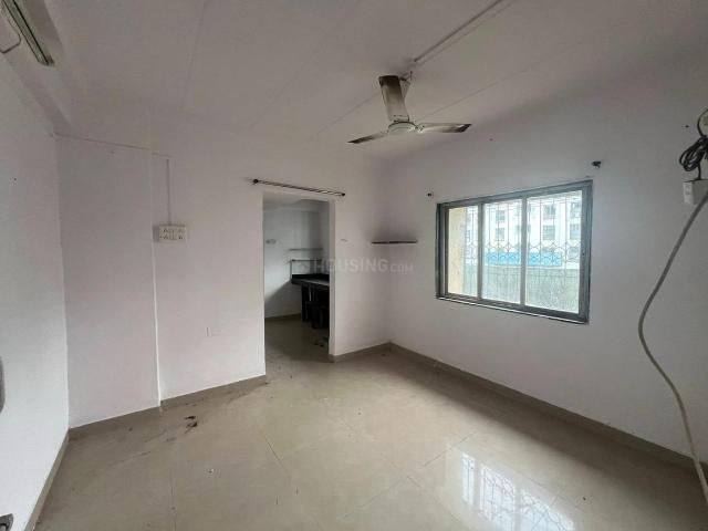1 BHK Apartment in Kandivali West for resale Mumbai. The reference number is 18920099
