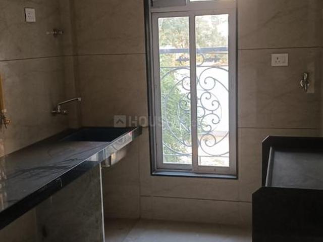 1 BHK Apartment in Malad West for resale Mumbai. The reference number is 19043402