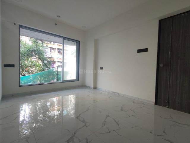 1 BHK Apartment in Malad West for resale Mumbai. The reference number is 19620831