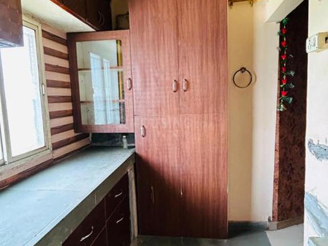 1 BHK Apartment in Maninagar for resale Ahmedabad. The reference number is 21207048