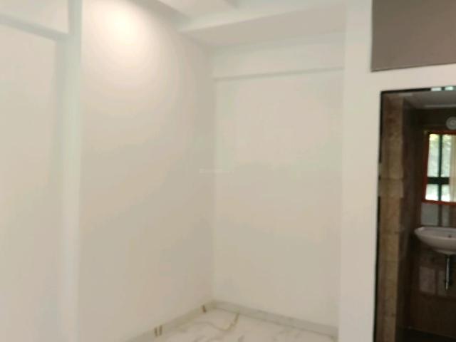 1 BHK Apartment in Mira Road East for rent Mira Bhayandar. The reference number is 21035130
