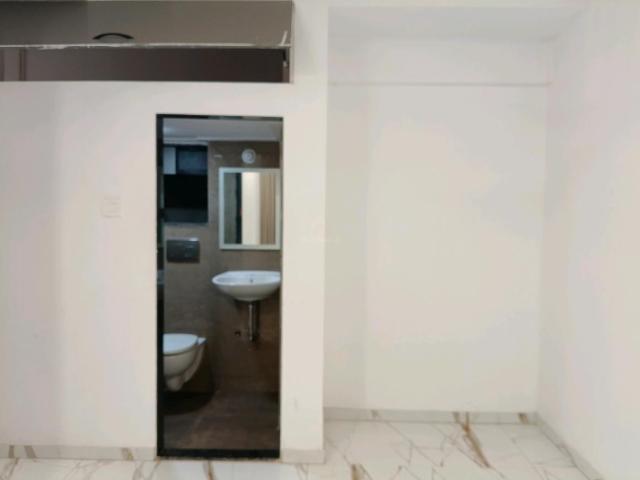 1 BHK Apartment in Mira Road East for resale Mira Bhayandar. The reference number is 19387204
