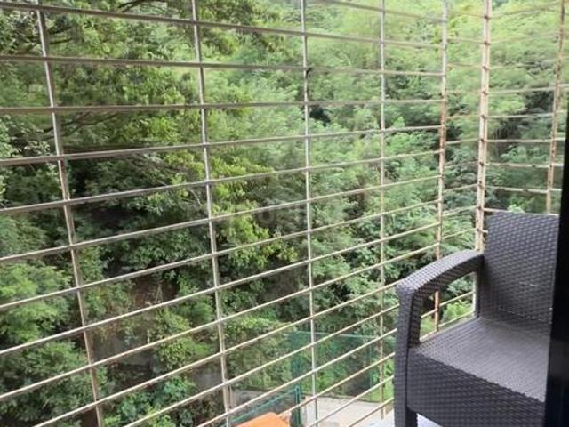 1 BHK Apartment in Mulund West for resale Mumbai. The reference number is 20928289