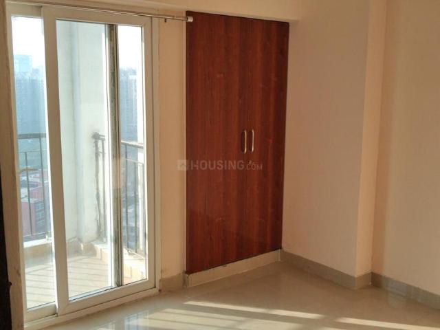 1 BHK Apartment in Noida Extension for rent Greater Noida. The reference number is 18969282