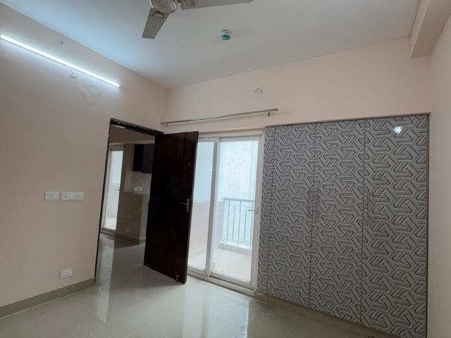 1 BHK Apartment in Noida Extension for rent Greater Noida. The reference number is 20736182