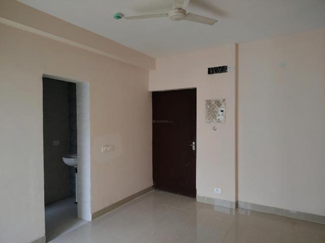1 BHK Apartment in Noida Extension for resale Greater Noida. The reference number is 20796911