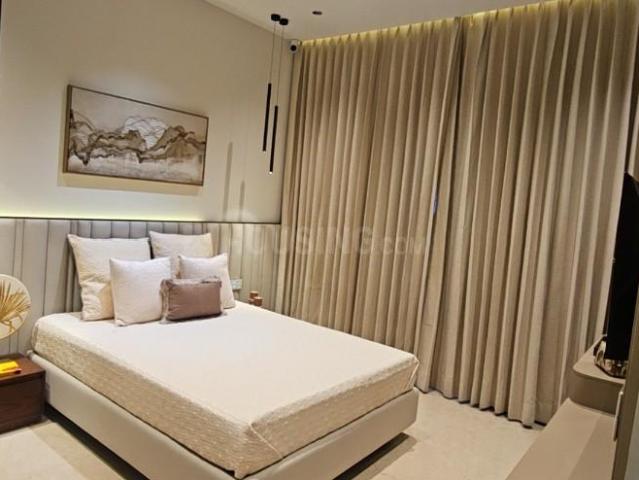 1 BHK Apartment in Noida Extension for resale Greater Noida. The reference number is 21157677