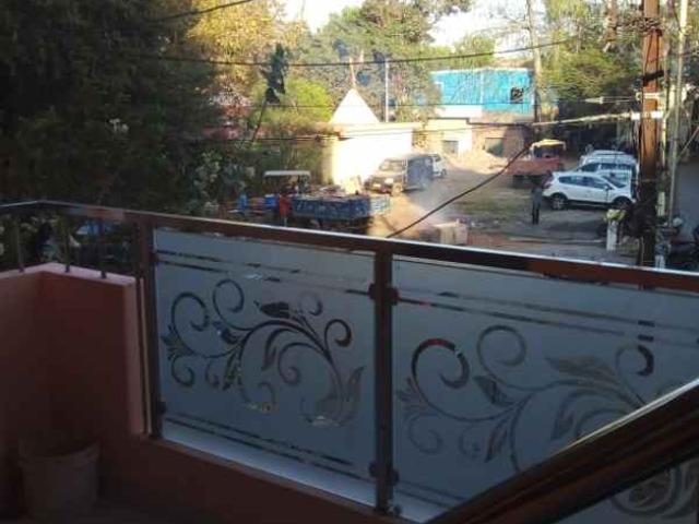 1 BHK Apartment in Navlakha for rent Indore. The reference number is 6157068