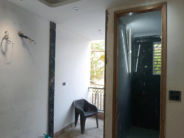 1 BHK Apartment in Neb Sarai for resale New Delhi. The reference number is 19509870
