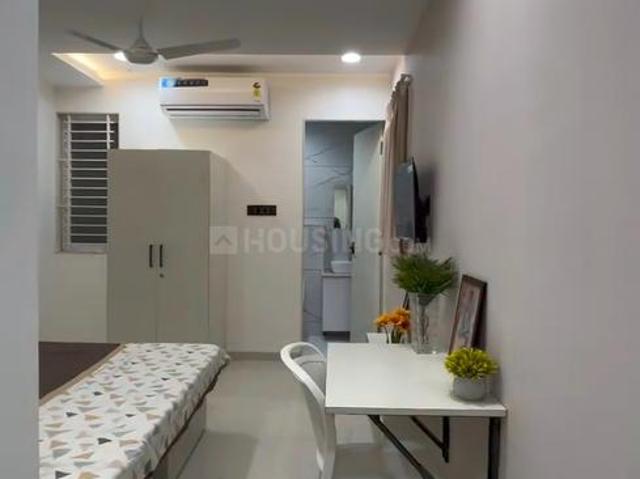 1 BHK Apartment in Nipania for rent Indore. The reference number is 20273176