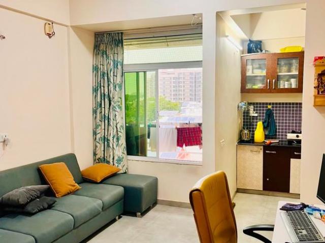1 BHK Apartment in South Bopal for rent Ahmedabad. The reference number is 21035439