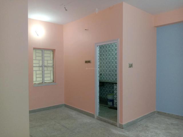 1 BHK Apartment in South Dum Dum for rent Kolkata. The reference number is 19741762