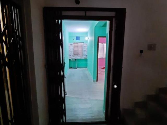 1 BHK Apartment in South Dum Dum for rent Kolkata. The reference number is 10560876