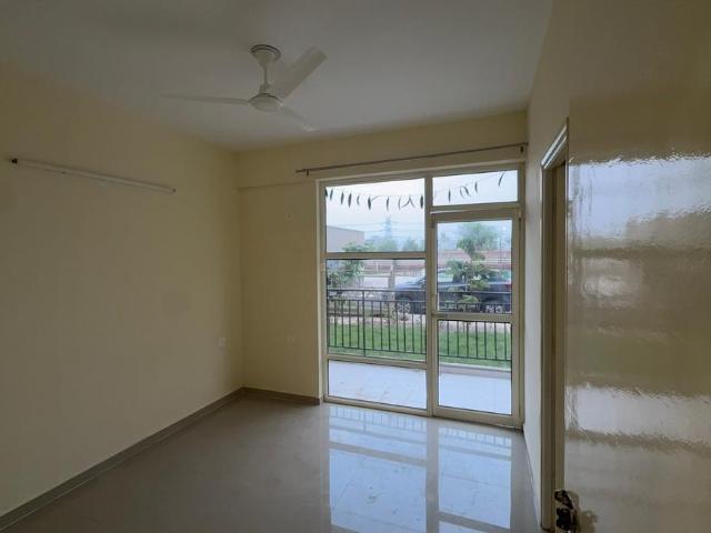 1 BHK Apartment in Southern Peripheral Road for rent Gurgaon. The reference number is 21038136