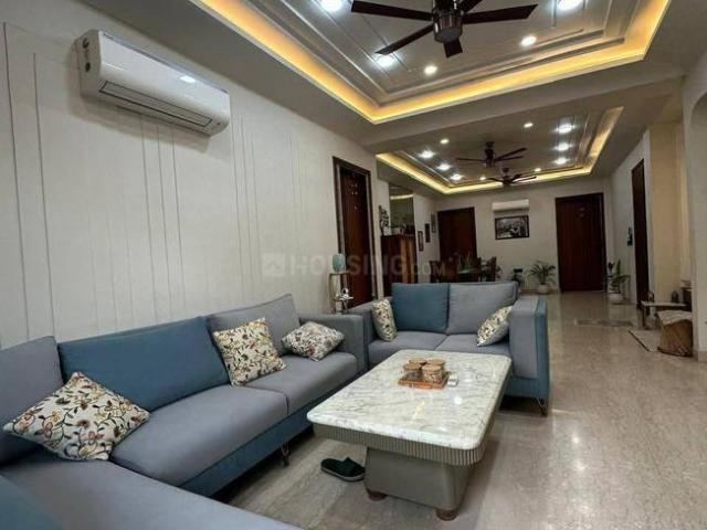 1 BHK Apartment in Satellite for rent Ahmedabad. The reference number is 20743450
