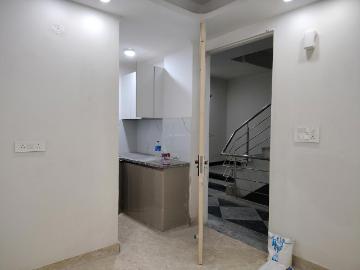 Flat for sale in Indira Enclave - Garden
