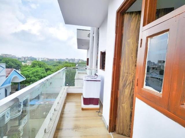 1 BHK Apartment in Saket for rent New Delhi. The reference number is 20838130