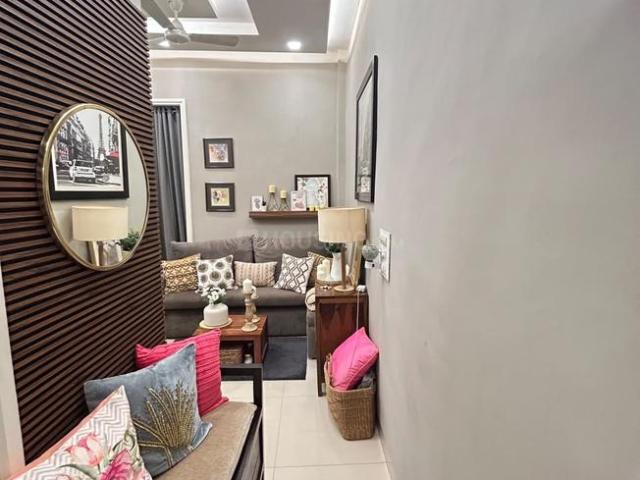1 BHK Apartment in Santacruz East for resale Mumbai. The reference number is 21359739