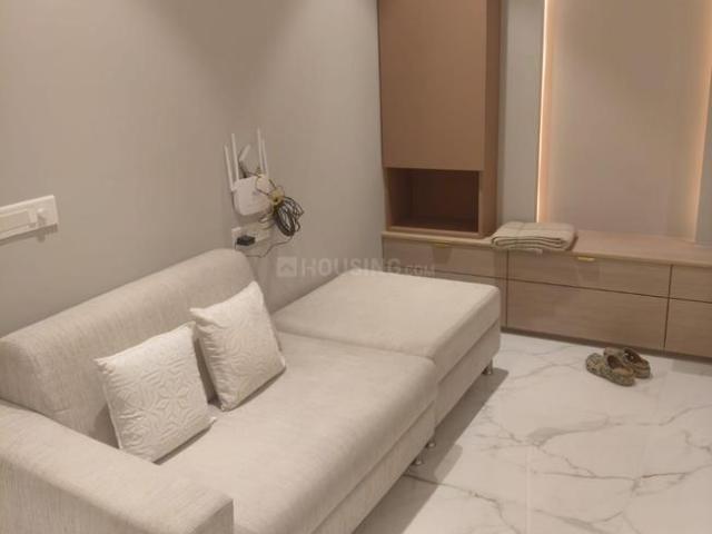 1 BHK Apartment in Santacruz West for rent Mumbai. The reference number is 21011924