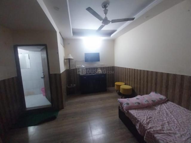 1 BHK Apartment in Sarita Vihar for rent New Delhi. The reference number is 20066651